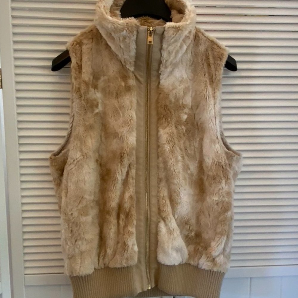 Women's Marc New York Faux Fur Vest Medium